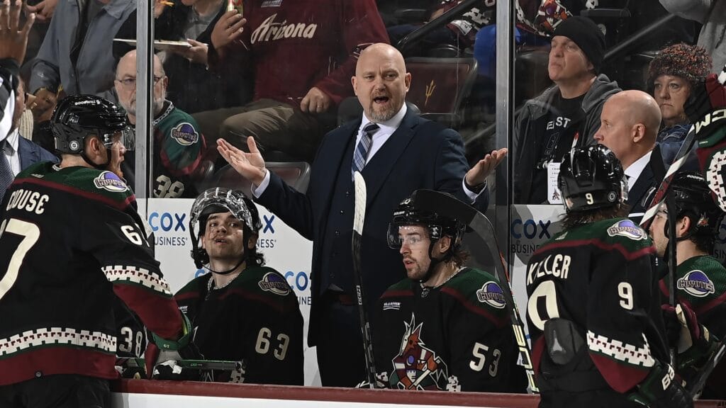 Coyotes coach André Tourigny.