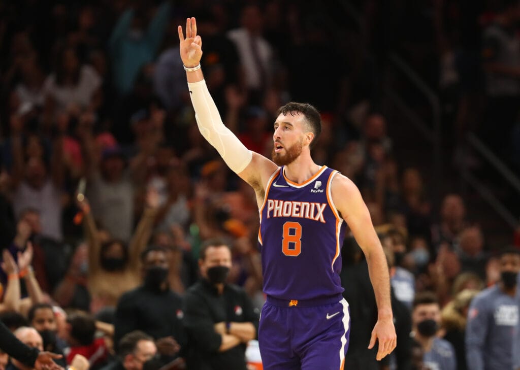 Frank Kaminsky is back on the Phoenix Suns, agreeing to a training camp deal ahead of the 2024-25 NBA season