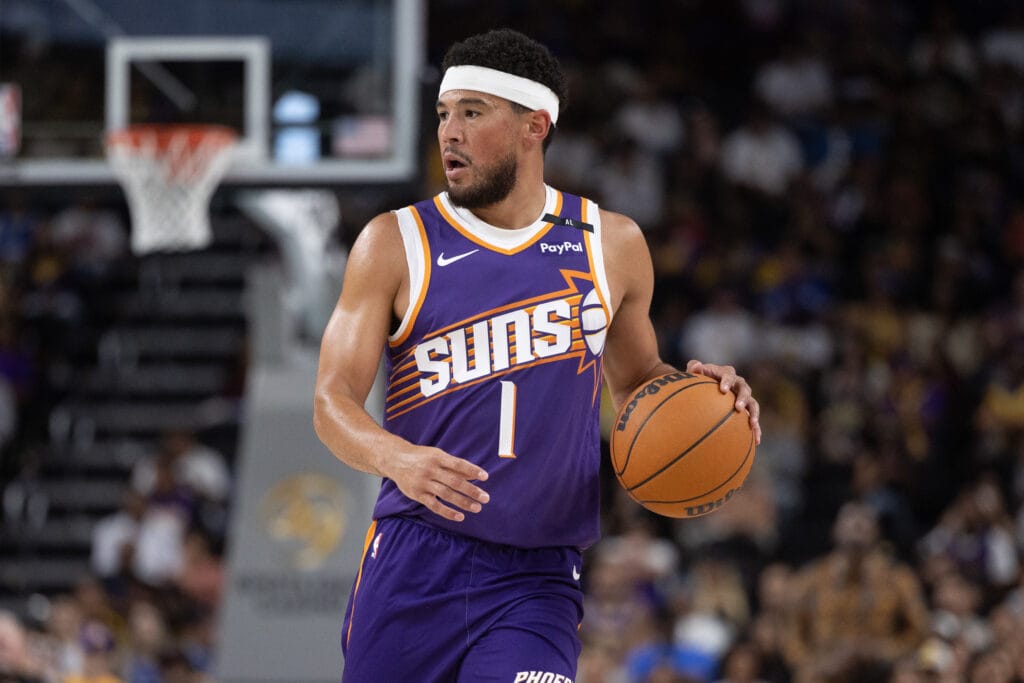 It's time for another look at Headband Book, and whether Phoenix Suns star Devin Booker is better with or without his headband