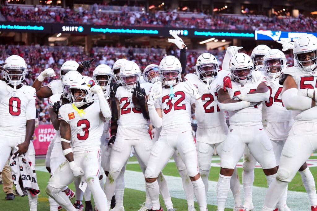 PHNX Daily: Cardinals Keep Playoff Hopes Alive