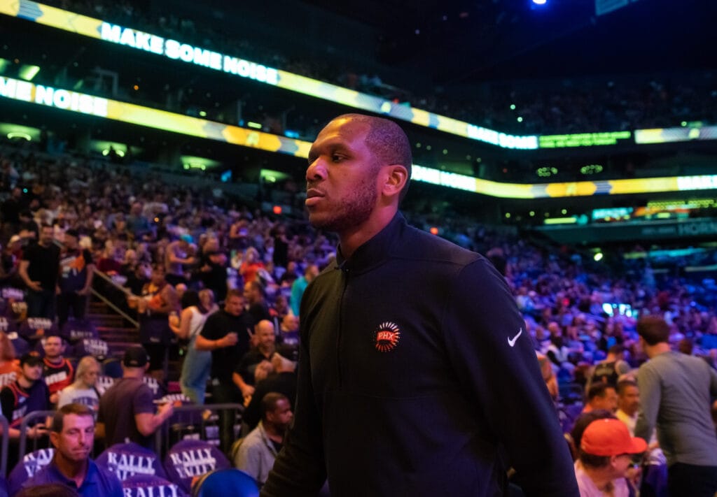 Here are 5 takeaways from the wildest night of the Phoenix Suns' season, including James Jones addressing the Kevin Durant trade rumors