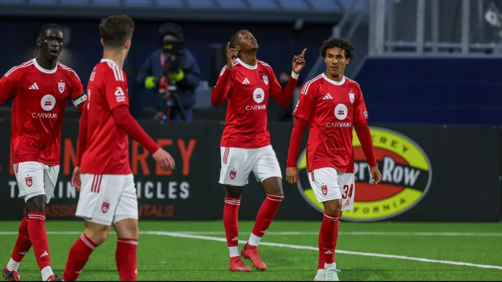 Phoenix Rising extended its winless streak to four following a 3-1 loss against Monterey Bay (Image: Monterey Bay FC)