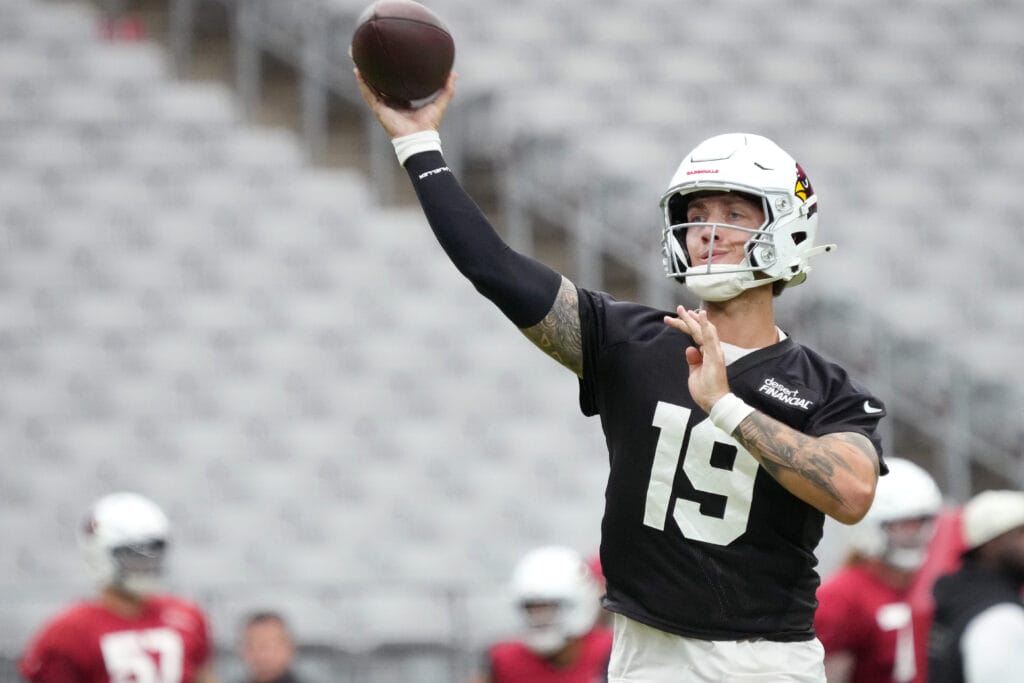 2026 08 04T010917Z 622296804 MT1USATODAY29508331 RTRMADP 3 ARIZONA CARDINALS QUARTERBACK CARSON BECK 19 PRACTICES