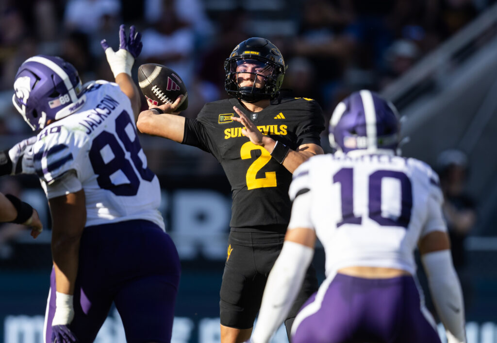 2026 10 24T224738Z 1831628425 MT1USATODAY30176957 RTRMADP 3 NCAA FOOTBALL KANSAS STATE AT ARIZONA STATE