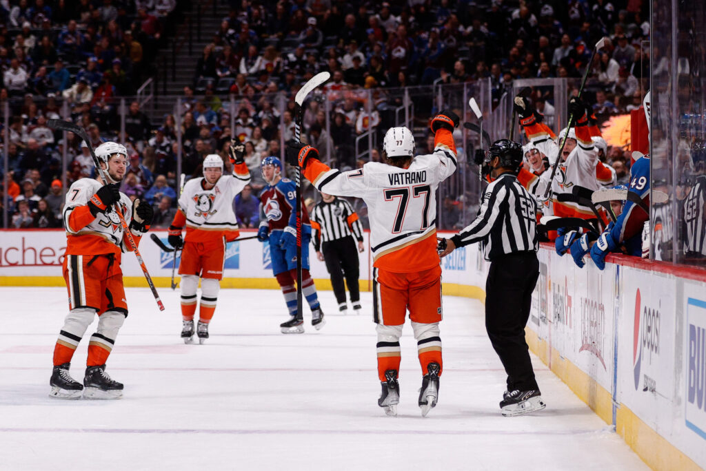 Avs fall flat in 5-3 loss to Anaheim