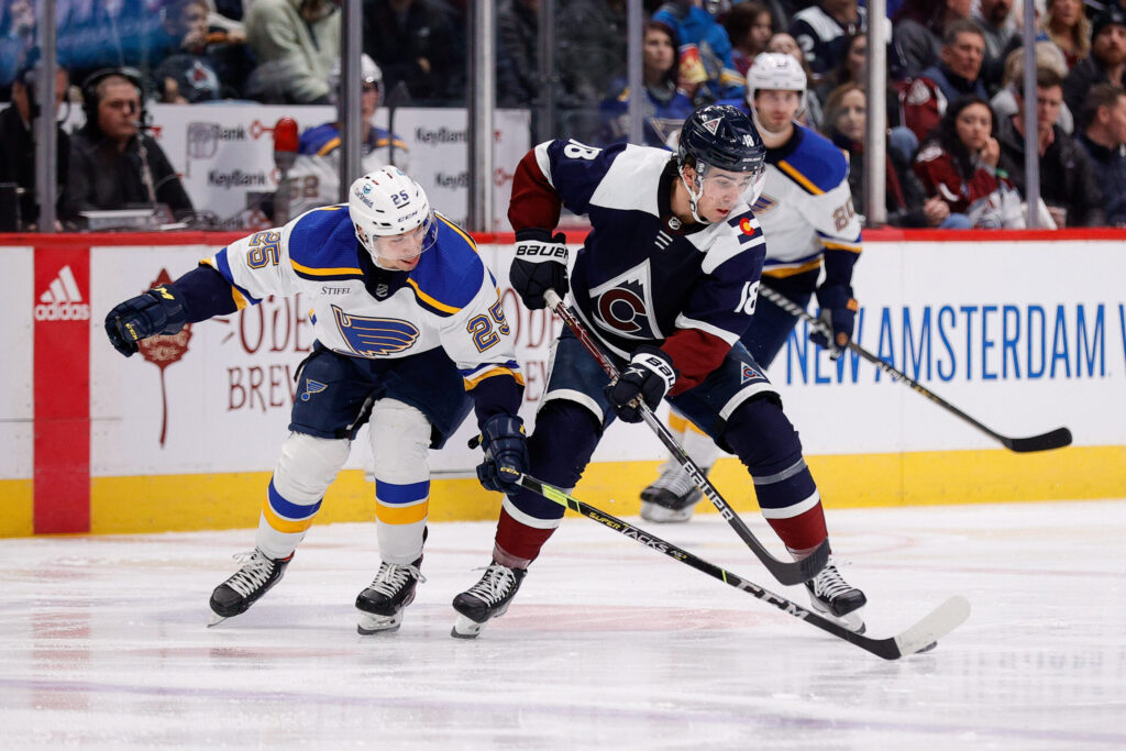 Alex Newhook’s birthday goal unlocks 4-2 Avalanche win over St. Louis