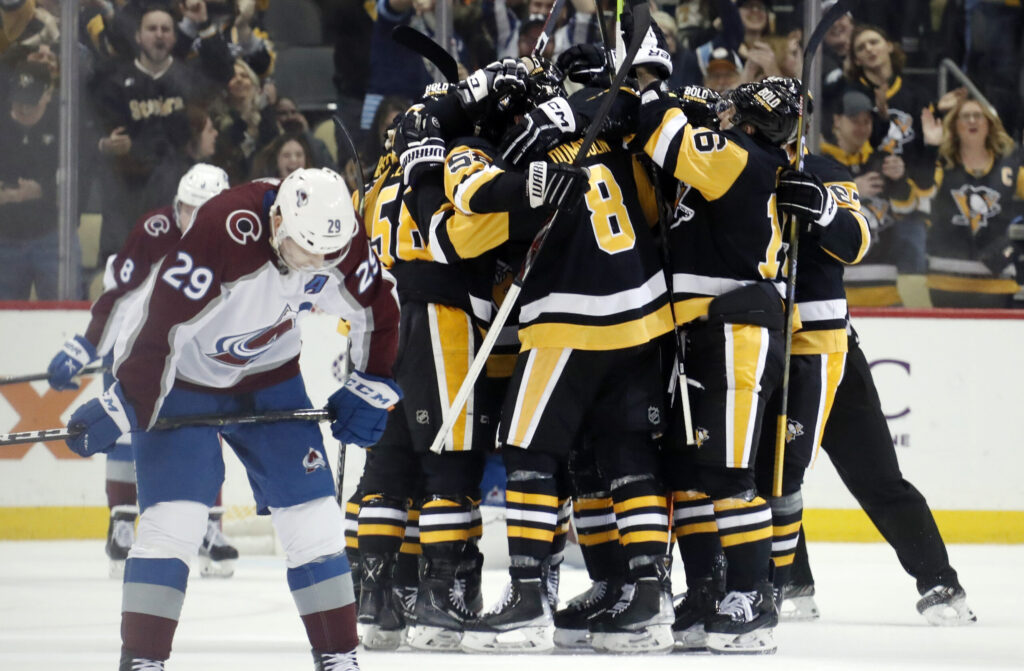 Pens tie it up late in the third, Avs fall 2-1 in OT
