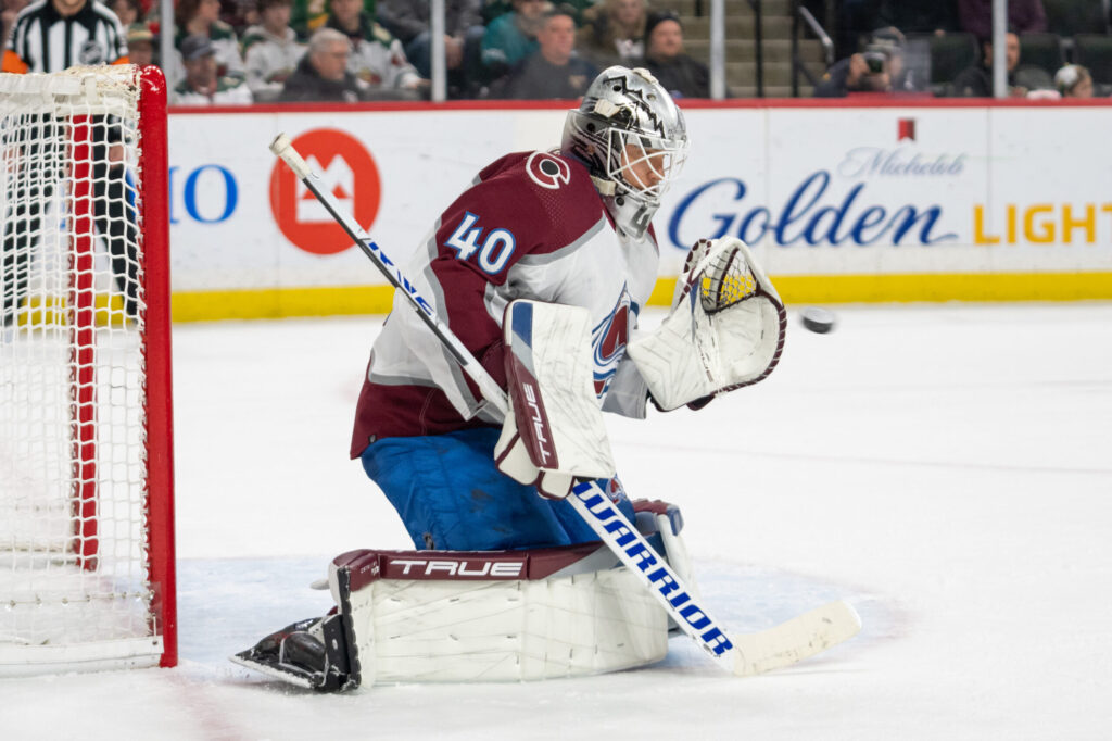 Alexandar Georgiev stops 41 shots in 3-2 win over Minnesota