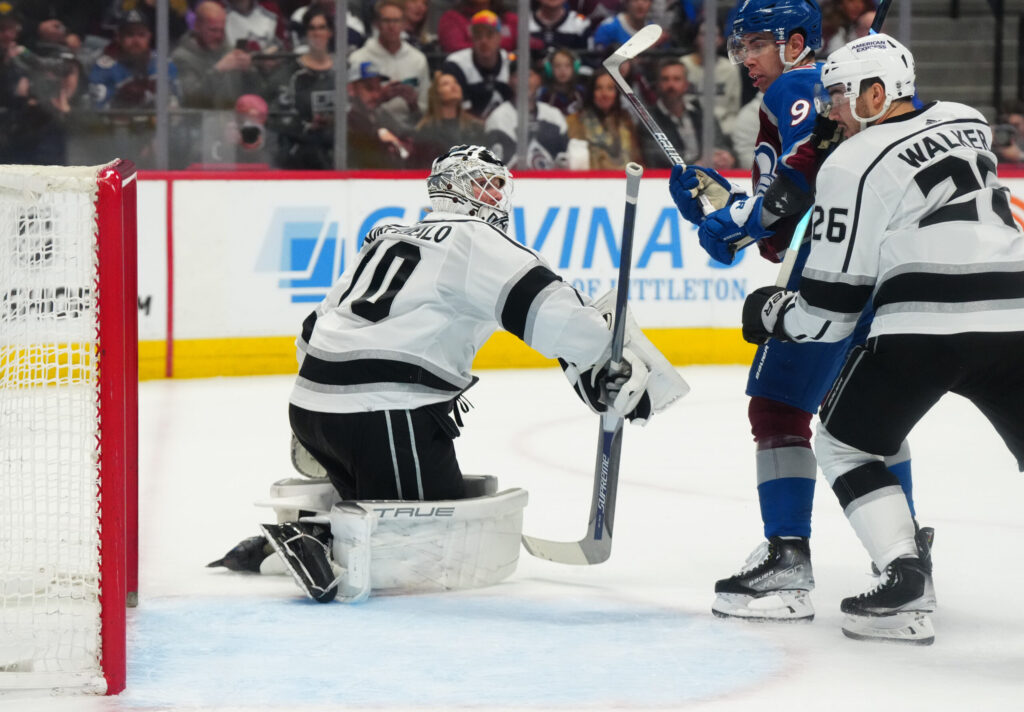Avs can’t catch LA Kings in 5-2 loss