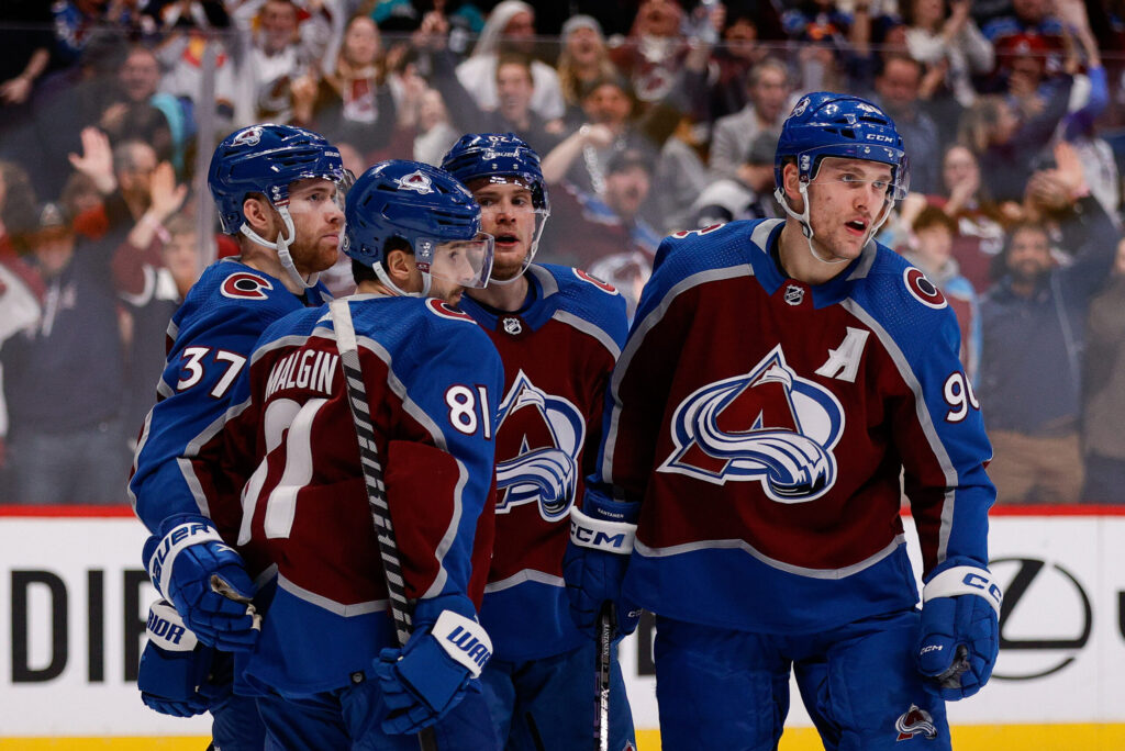 Avalanche dominate Anaheim Ducks to setup showdown with Minnesota