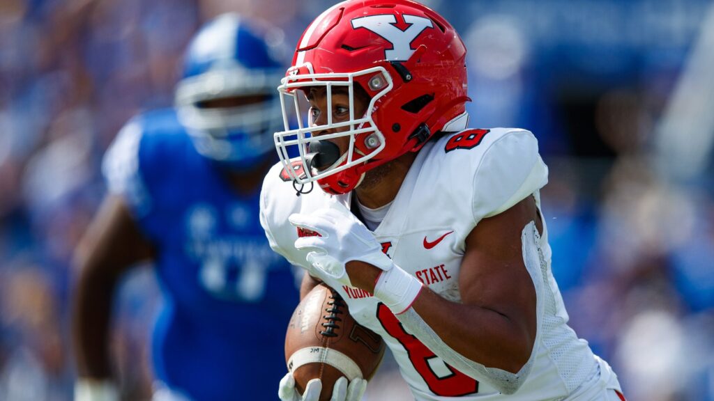 Way-Too-Early 53-Man Roster: Which undrafted players have a shot at making the team?