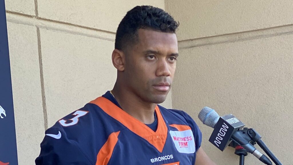 Russell Wilson feels “lean and mean” after an offseason of work