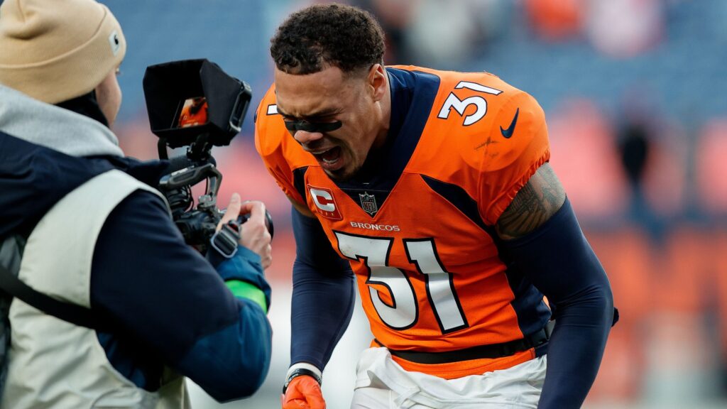 The streak is over. The Denver Broncos have beaten the Kansas City Chiefs.