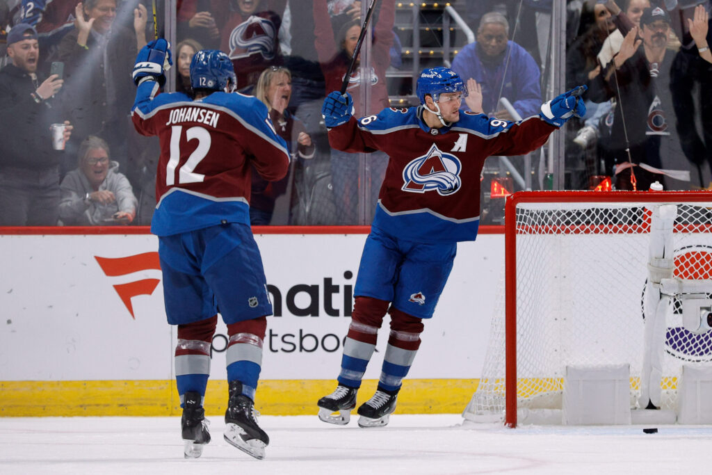 “Our big guys led the way and everyone else followed.” Avs kick off homestand with 6-3 win
