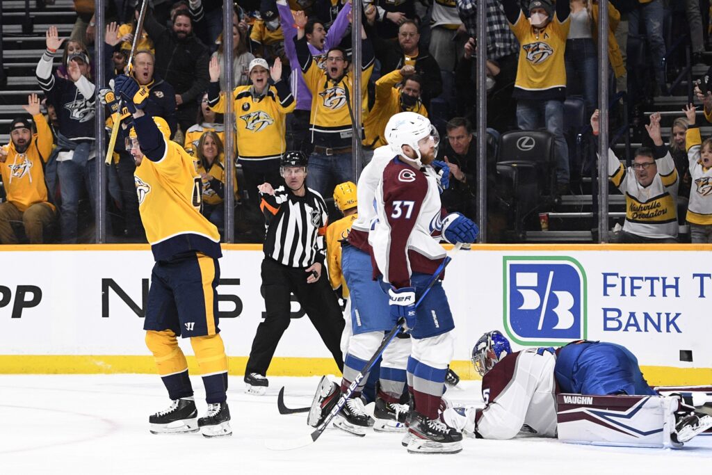 Avalanche winning streak comes to a controversial end in Nashville