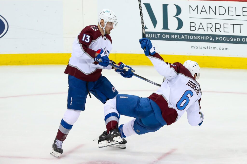 Avalanche blow three-goal lead in ugly loss to Devils