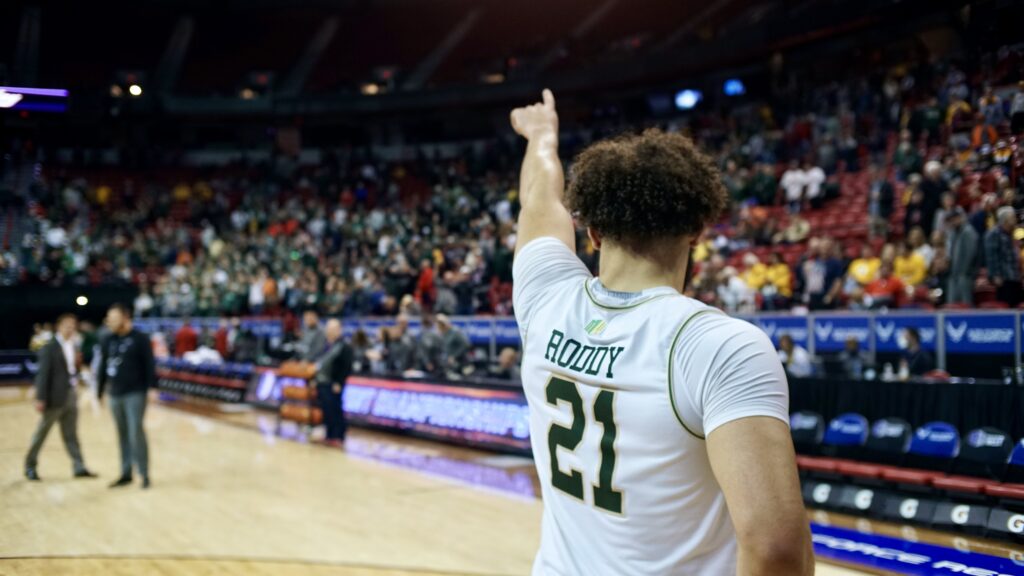 Chandler Jacobs lifts No. 23 Colorado State past Utah State with a game-winning layup in the final seconds of the MWC quarterfinal