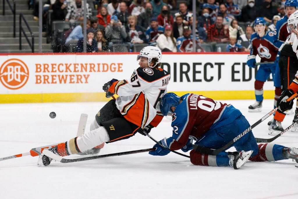 Landeskog, Girard out due to injury, Francouz re-signs with Avalanche