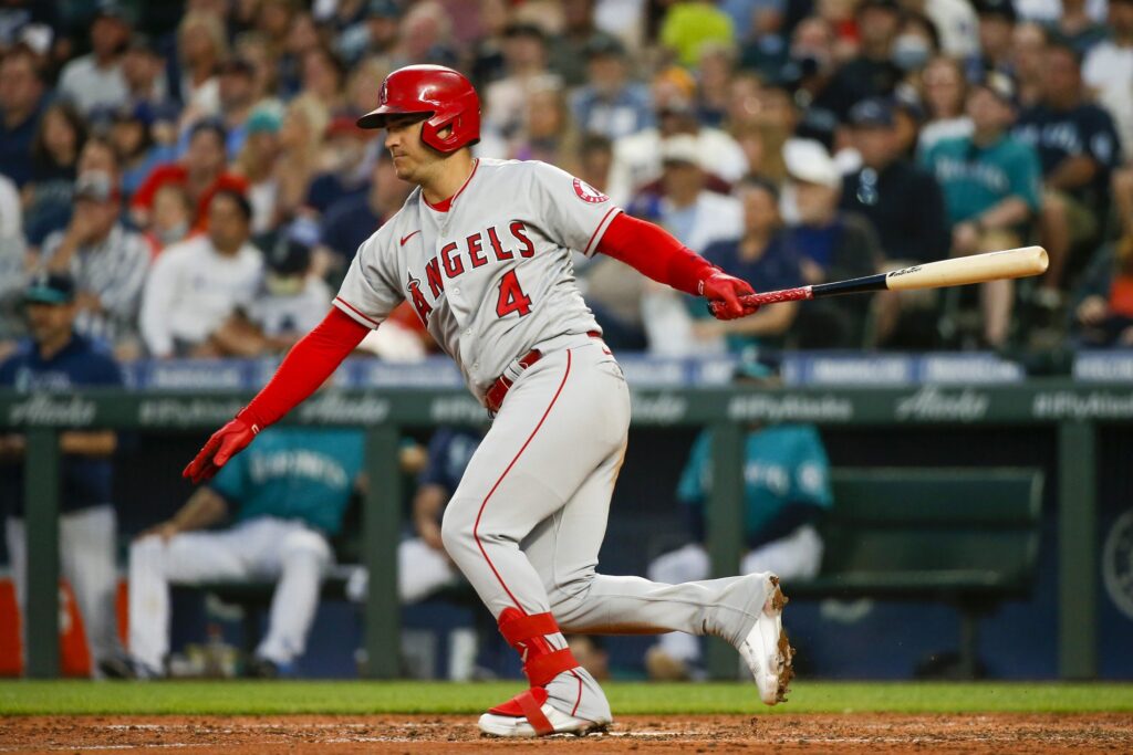 Rockies sign SS José Iglesias to replace Trevor Story, add veteran RHP Alex Colomé to bullpen