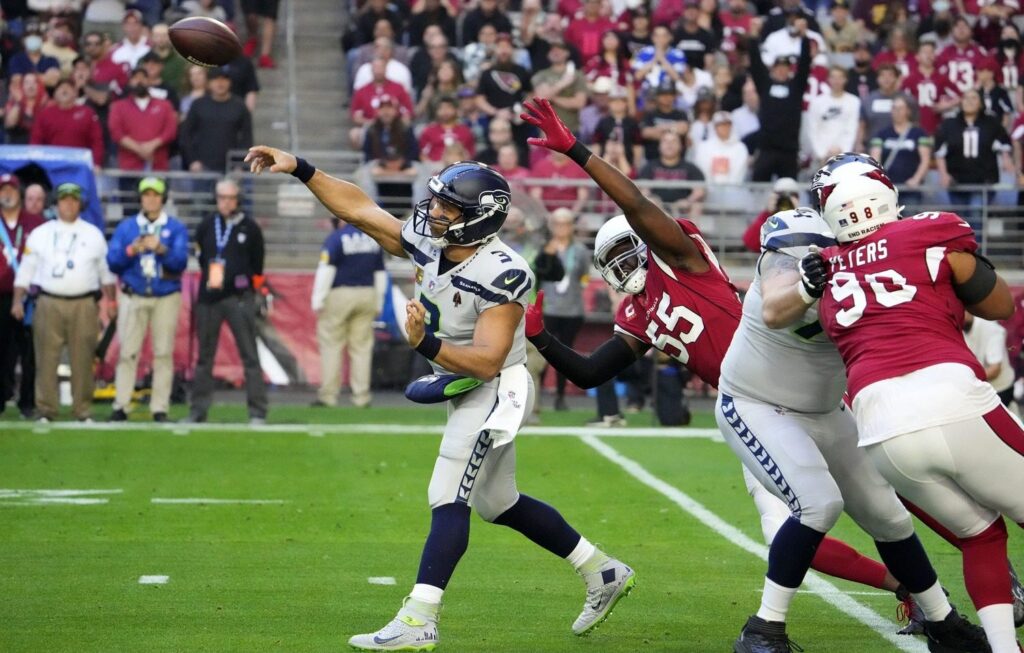 Broncos Roundtable: What will Russell Wilson’s stats be in 2022?