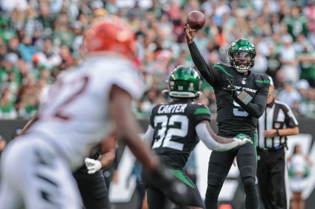 Could the Denver Broncos be a long-term home for backup QB Josh Johnson?