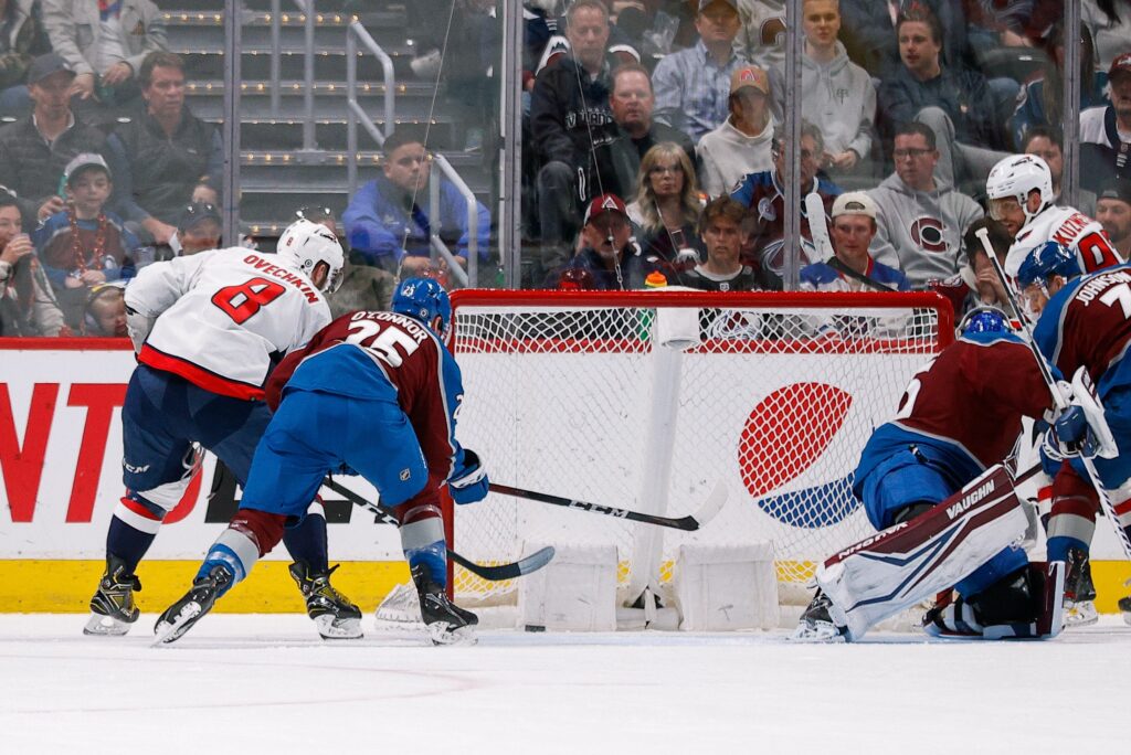 Avs come up just short as nine-game winning streak comes to an end
