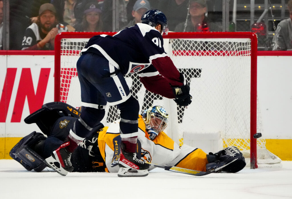 Avs drop season finale, look ahead to playoffs