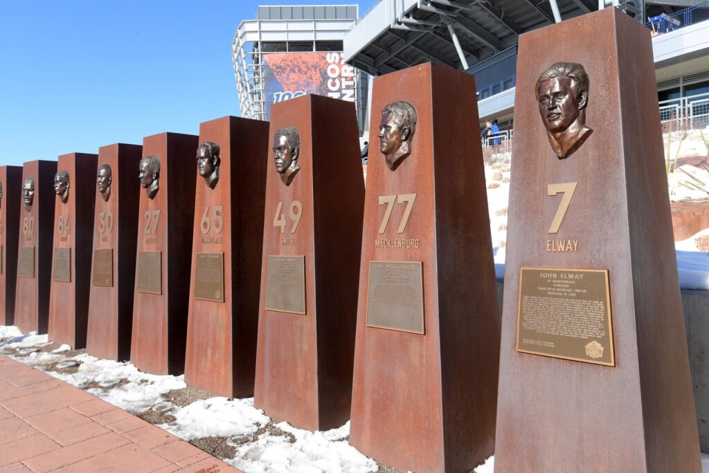 Broncos Roundtable: Which Denver legend in his prime would you add to the 2022 team?