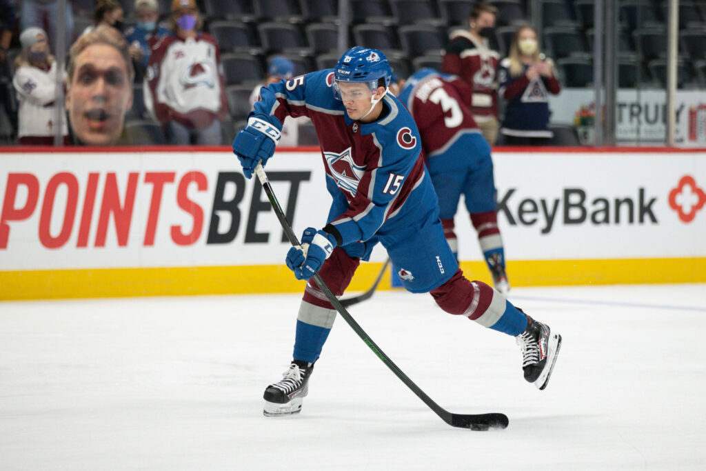 Shane Bowers re-signs for one year with the Avs
