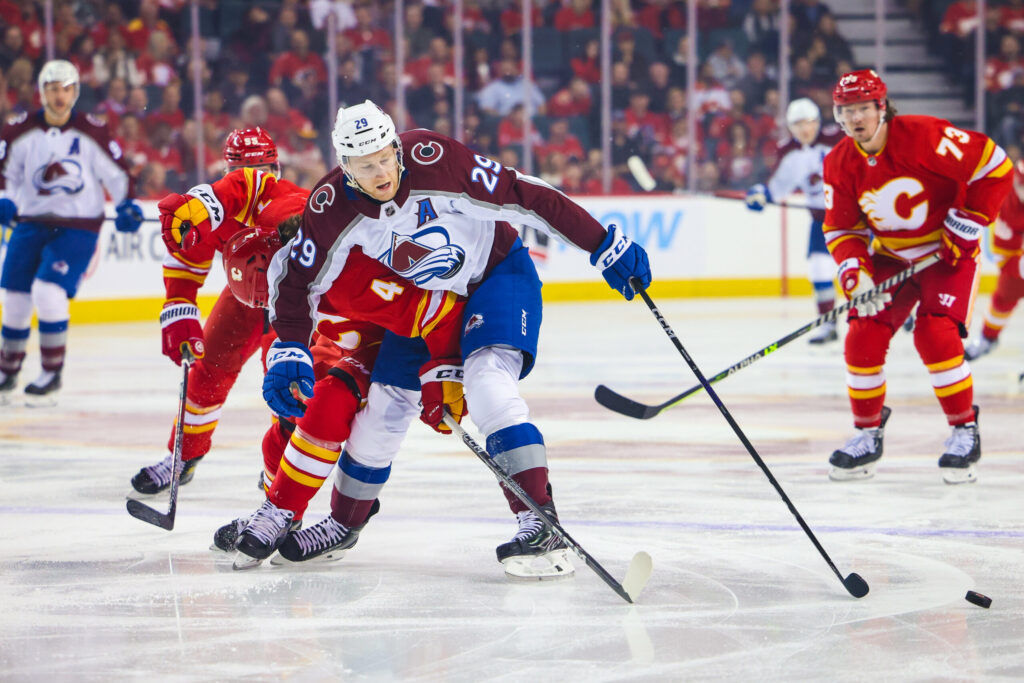 Calgary Flames wear out Avs in 5-3 finish