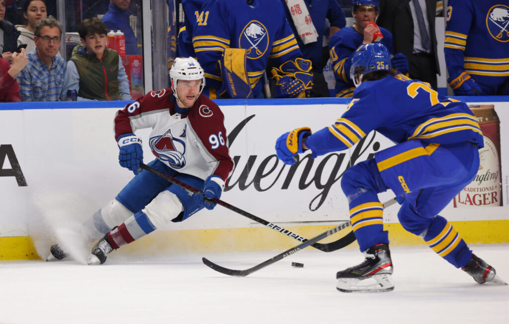 Nathan MacKinnon’s five-point night leads Avalanche in high-scoring affair in Buffalo