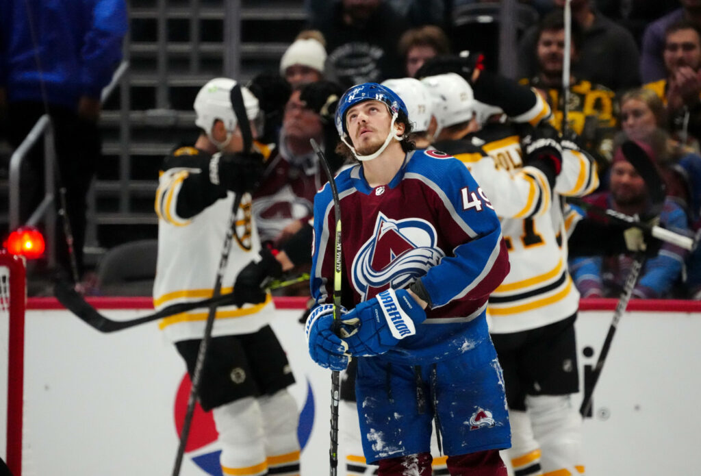 Depleted Avalanche muster little resistance against Bruins