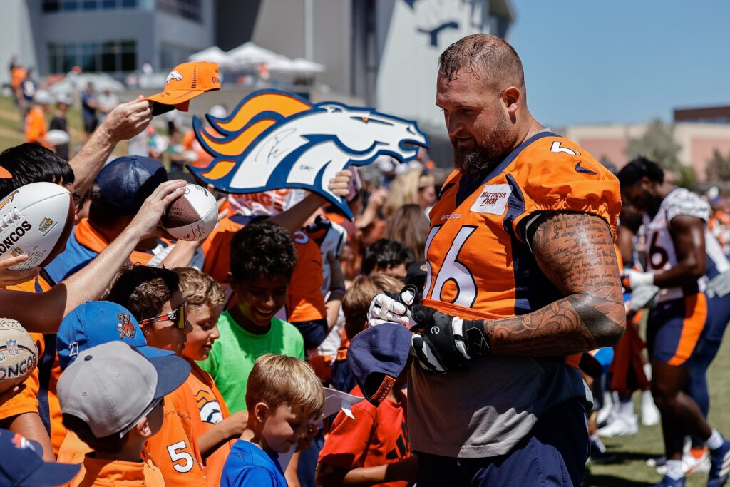 Broncos Injury Report: Who will start at left guard?