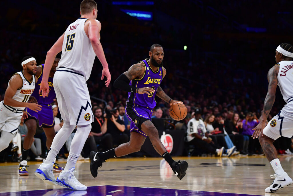Denver Nuggets Give Weak Effort In Los Angeles