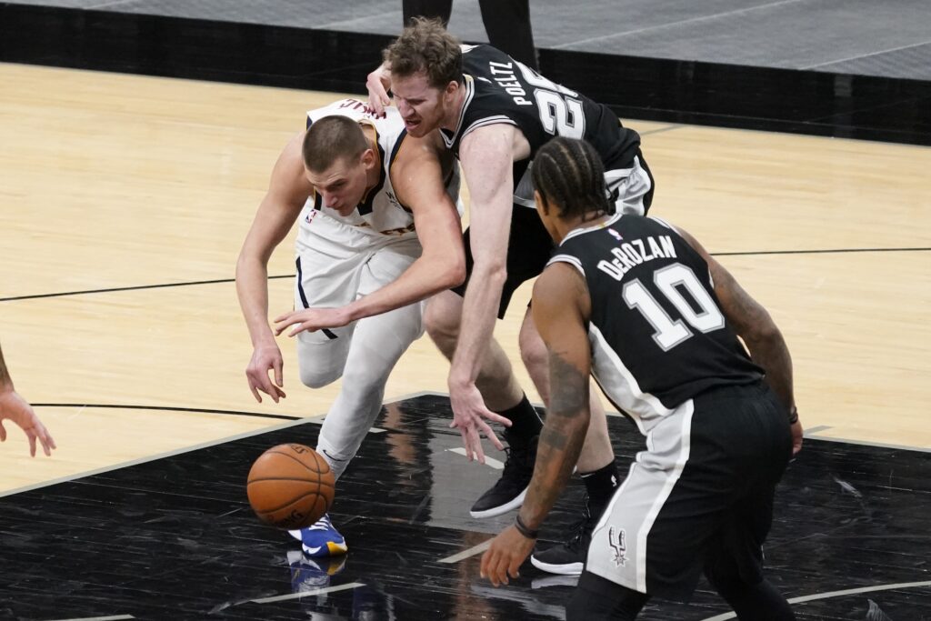 Grades: Nuggets muff chance for sixth straight win, fall to Spurs