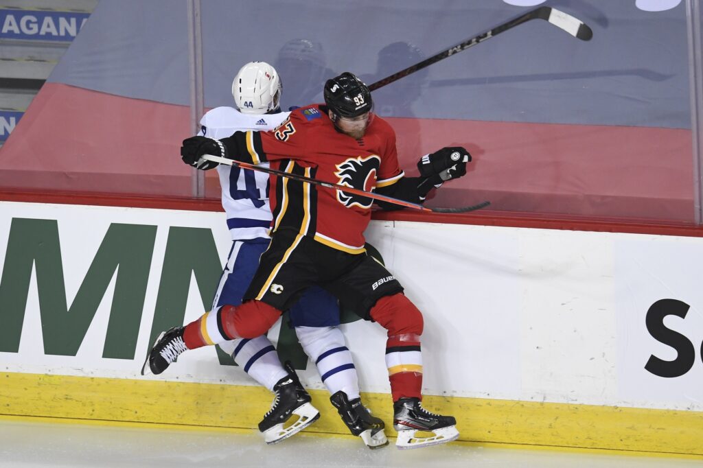 Does Sam Bennett make sense for the Avalanche?