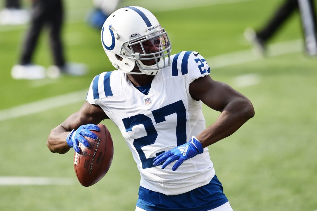 These free agents show why the Broncos’ cornerback quest might not begin with the draft