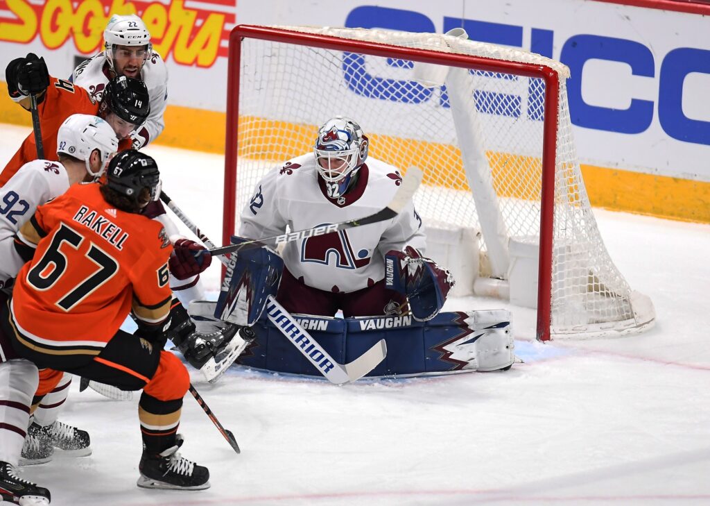 Bad habits and poor play combine to throw away a late two-goal lead