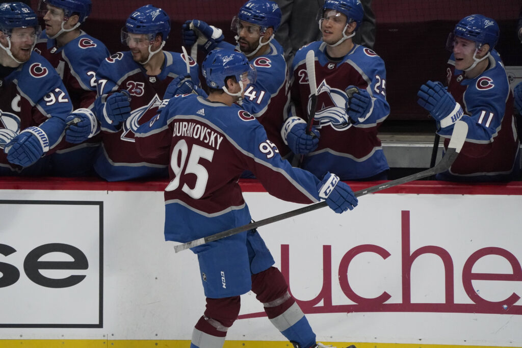 Avs Game 27 Grades: Four in a row