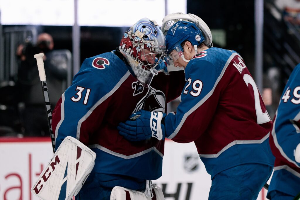Deceiving final score masks closely-contested Game 2 Avalanche win
