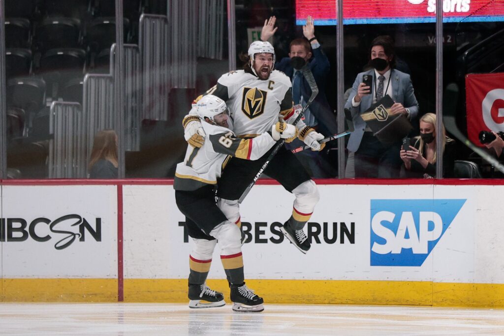 Mark Stone pushes Colorado to the brink of elimination