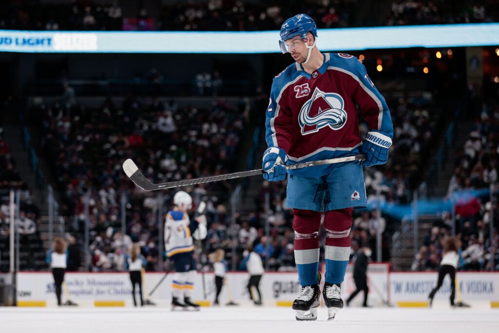 Avalanche loses Joonas Donskoi in expansion draft