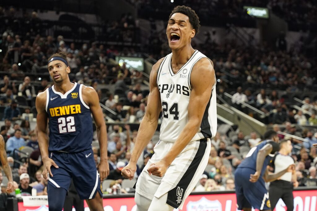 Grades: Spurs Score at Will, Denver Nuggets Drop the First in San Antonio