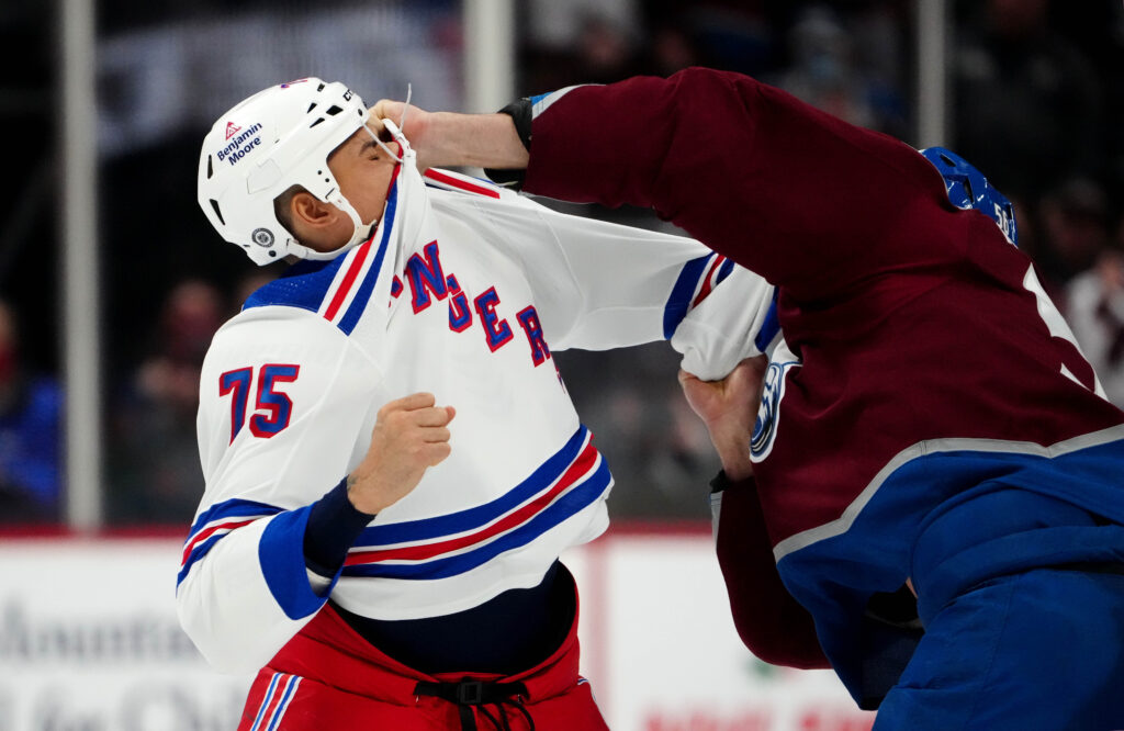 Avs complete season sweep of New York Rangers
