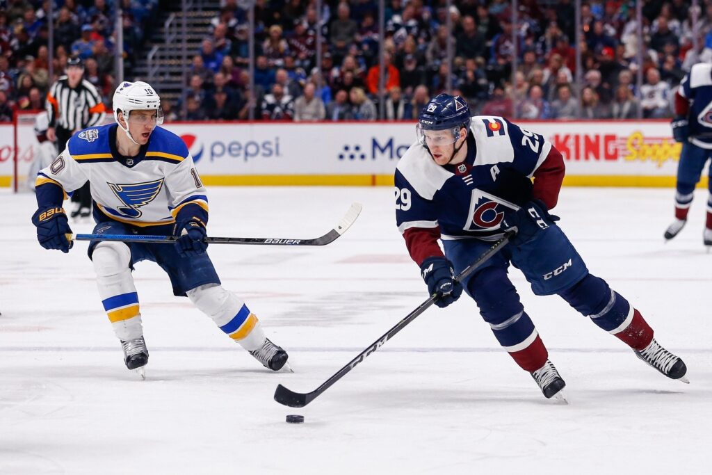 “There was no panic”: Driven MacKinnon continues to lead feisty Avs