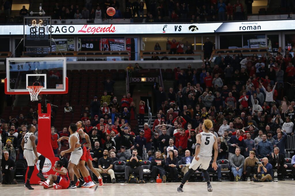 D’Shawn Schwartz’s new shooting stroke is paying dividends