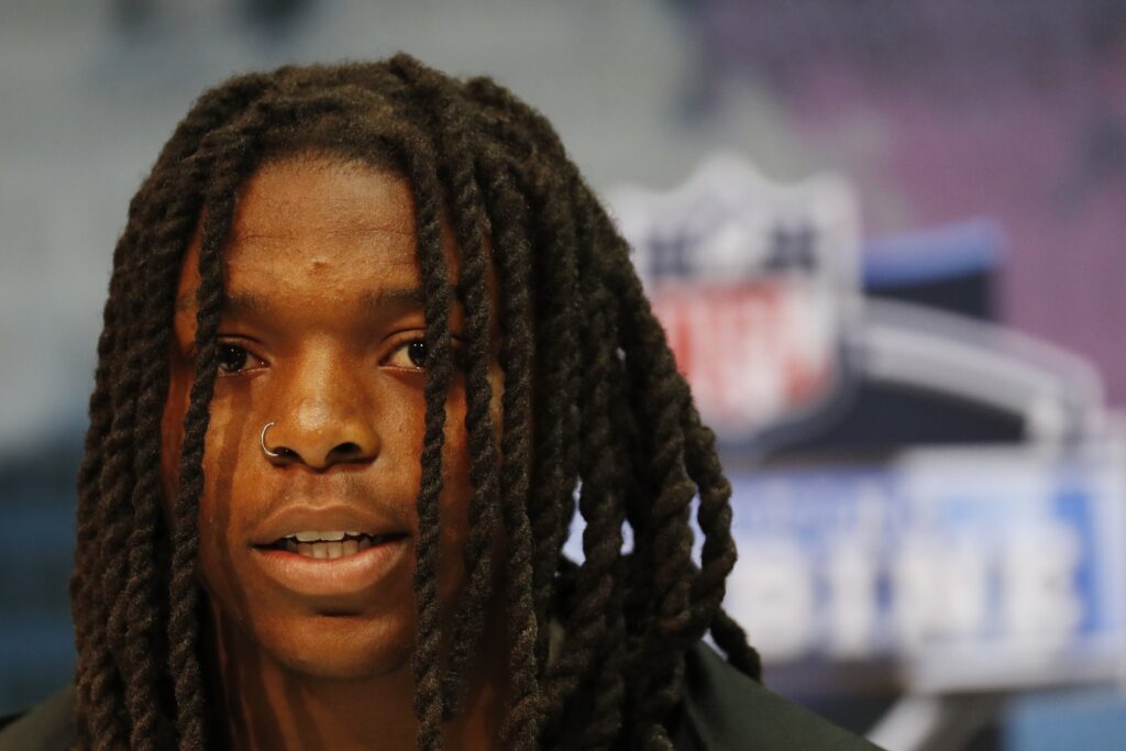 Laviska Shenault Jr. opens up on his experience sitting courtside with Kobe and Gianna Bryant