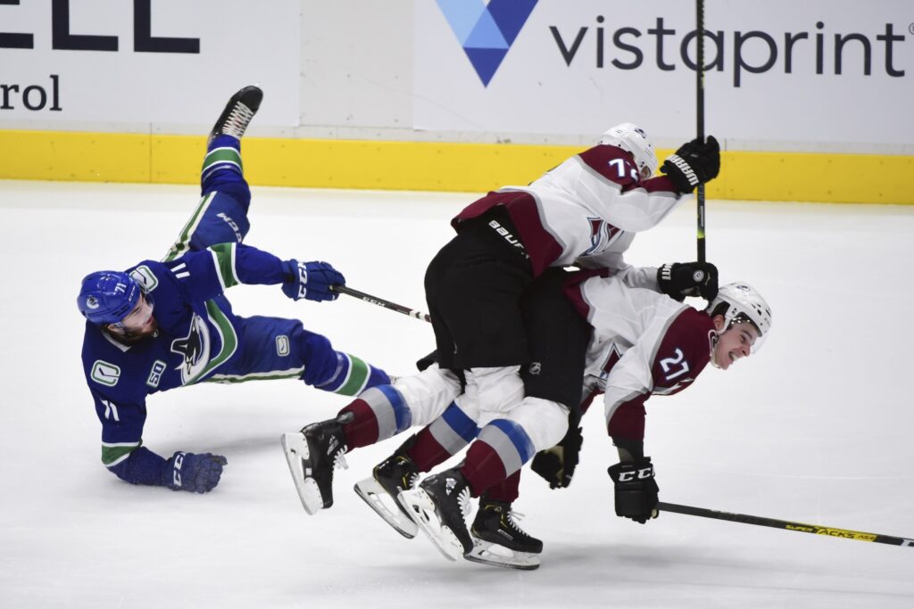 Battered Avs finally give in to poor defense and goaltending