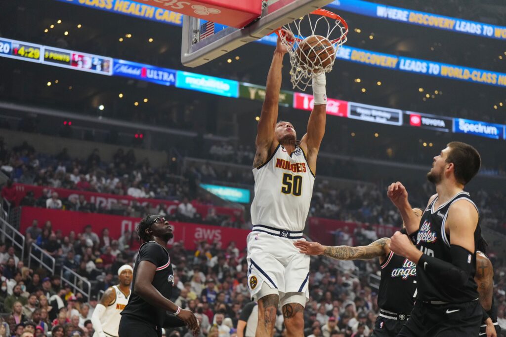 Aaron Gordon takes over in Los Angeles