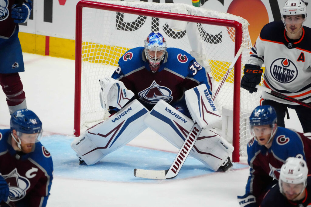 Pavel Francouz steals the Game 2 spotlight as Avs go up 2-0 on Oilers
